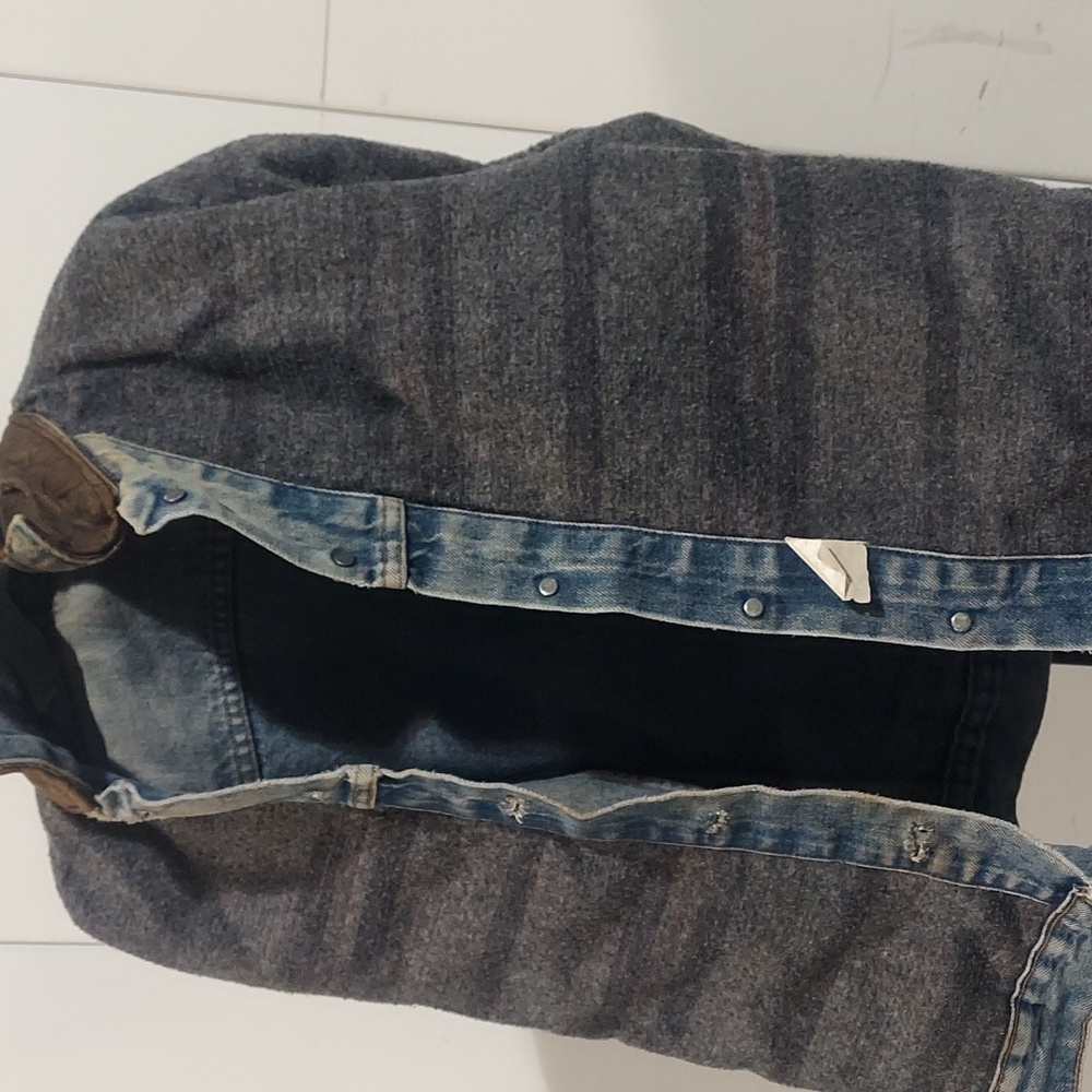 Vintage Levi's Jacket - Picture 10 of 12